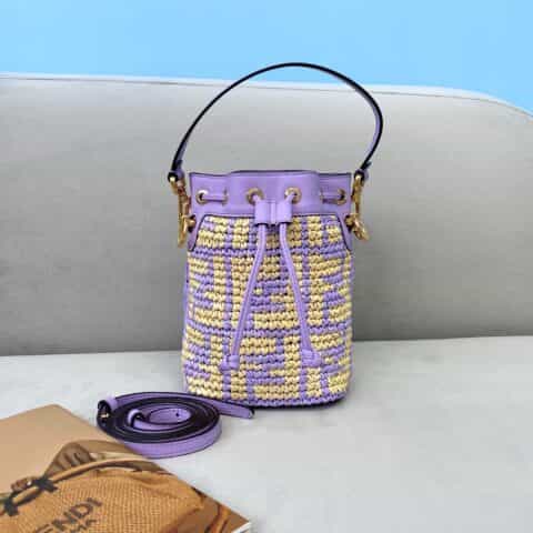 FENDI芬迪拉菲草纯手工编织迷你水桶包8278