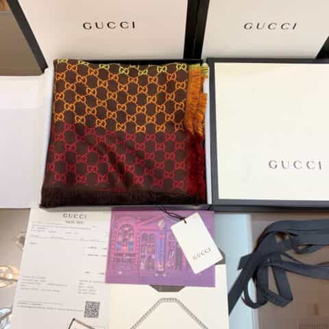 GUCCI古驰GG标识女士围巾558274