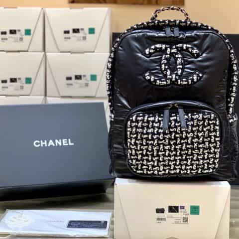 Chanel香奈儿 2020秋冬超级限量版羽绒服双肩包 AS2109