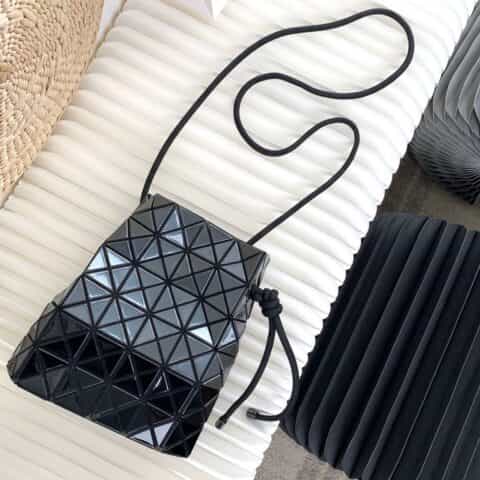 三宅一生｜BAOBAO经典款小福袋 单肩斜挎包BB81-AG531