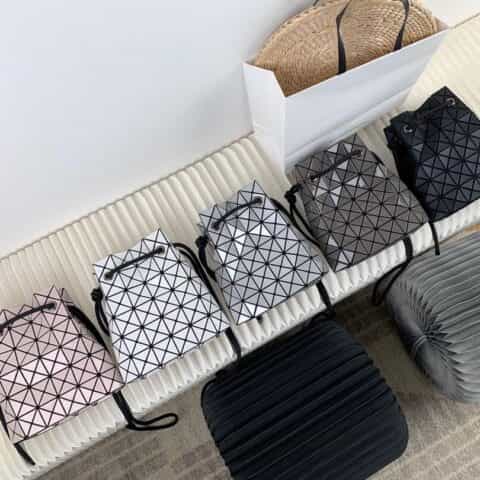 三宅一生｜BAOBAO经典款小福袋 单肩斜挎包BB81-AG531