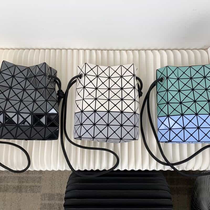 三宅一生｜BAOBAO经典款小福袋 单肩斜挎包BB81-AG531