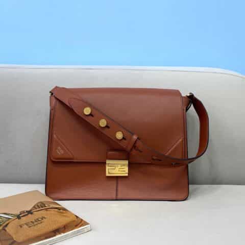 FENDI芬迪定制小牛皮缝制KAN U小方包0501A