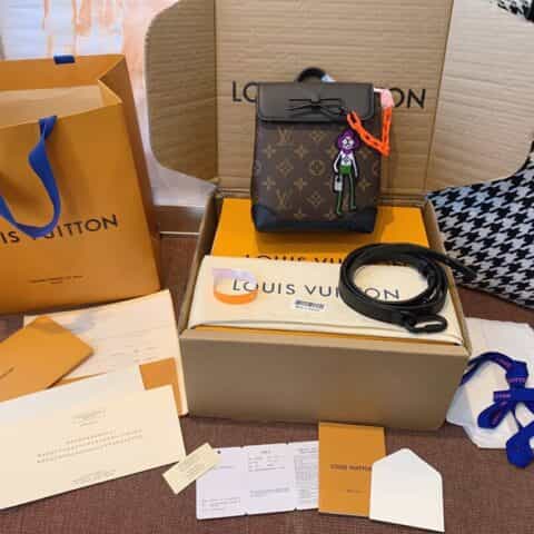 LV路易威登 21年男士 卡通系列STEAMER NANO手袋M80327