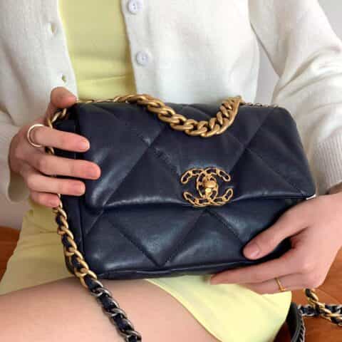 Chanel香奈儿 19 Flap Bag AS1160小号26CM深蓝色