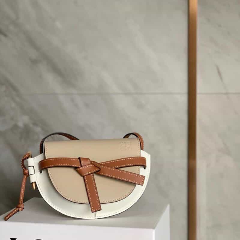 Loewe罗意威 Mini Gate bag 马鞍包 0328杏拼白15CM