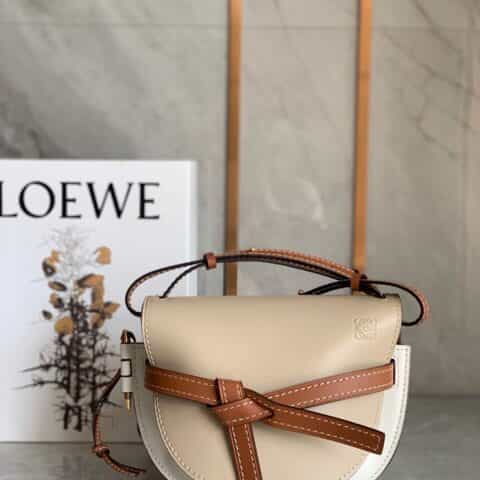 Loewe罗意威 Small Gate bag 马鞍包 0301杏拼白20CM