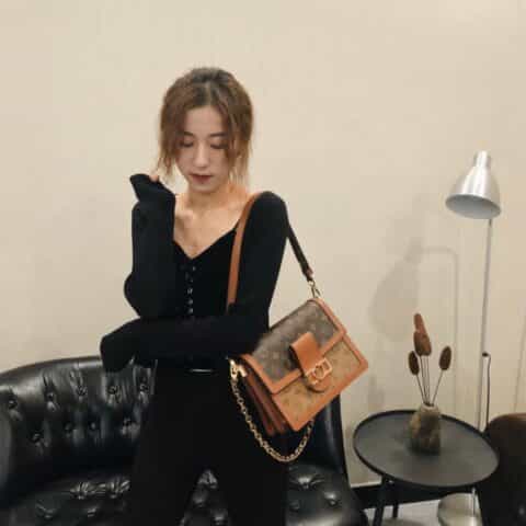 Louis Vuitton LV Dauphine MM 达芙妮肩背包 M44391