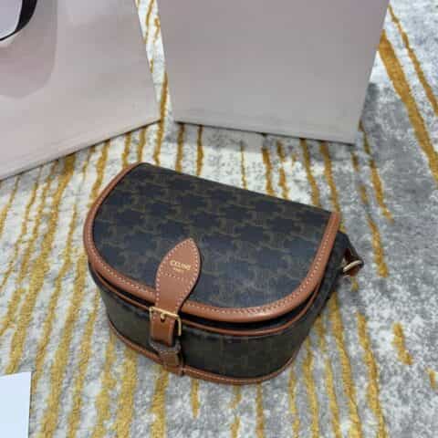 Celine思琳 Medium Folco bag 马鞍包 191502