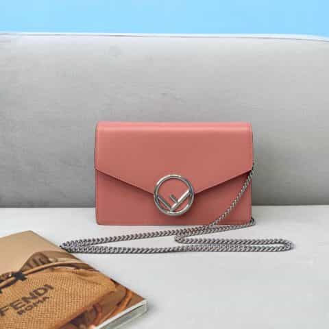 FENDI芬迪简约风几何图形翻盖包006