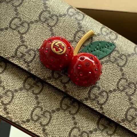 Gucci GG Supreme帆布樱桃迷你链条包 481291 K9GXT 8694