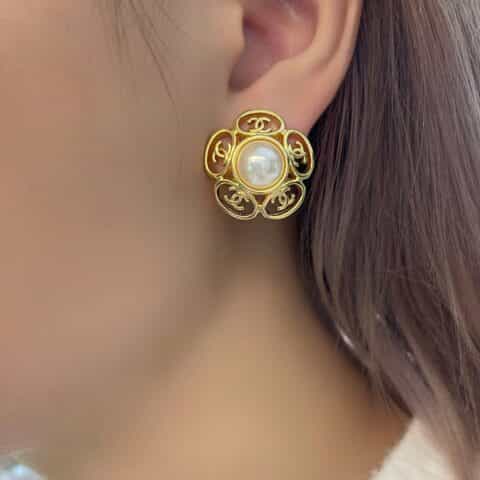 2021新款CHANEL香奈儿双c珍珠山茶花耳钉耳环