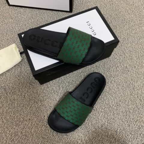 GUCCI古驰   采用饰有品牌标识的经典红绿织带男士凉鞋