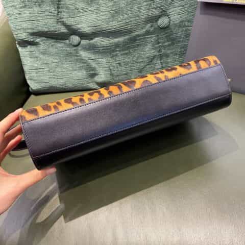 Ysl Manhattan 2020最新包型翻盖曼哈顿法棍包 579271