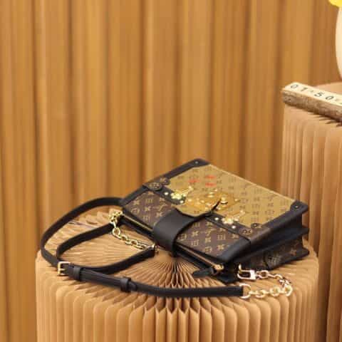 Louis Vuitton LV Trunk Clutch 软箱子 M43596