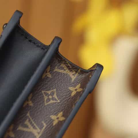 Louis Vuitton LV Trunk Clutch 软箱子 M43596