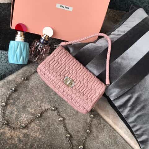 MIUMIU缪缪全新进口羊皮新款钻石链条斜挎包RP0417