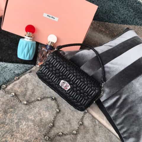 MIUMIU缪缪全新进口羊皮新款钻石链条斜挎包RP0417