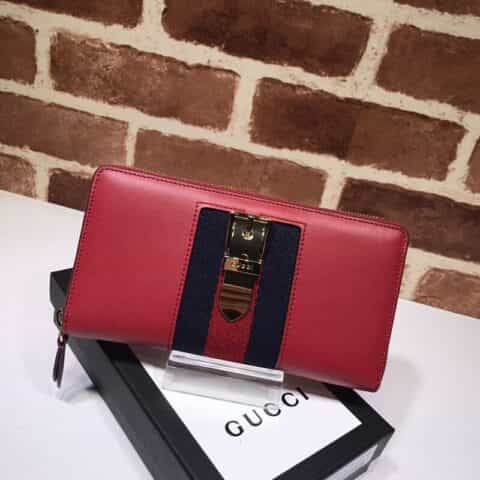 GUCCI古驰Sylvie 系列皮革全拉链式钱包476083