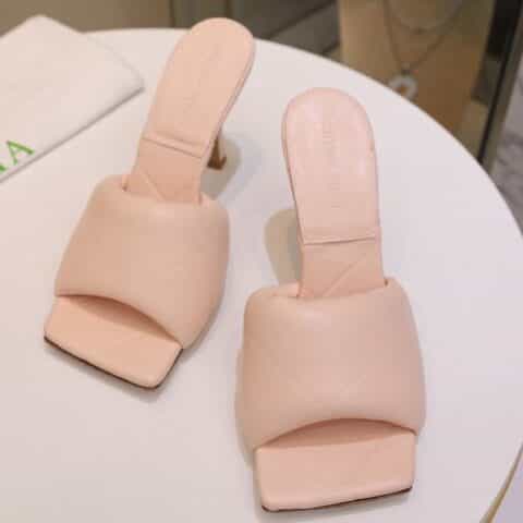 Bottega veneta/BV21FW早春新款方头高跟凉鞋