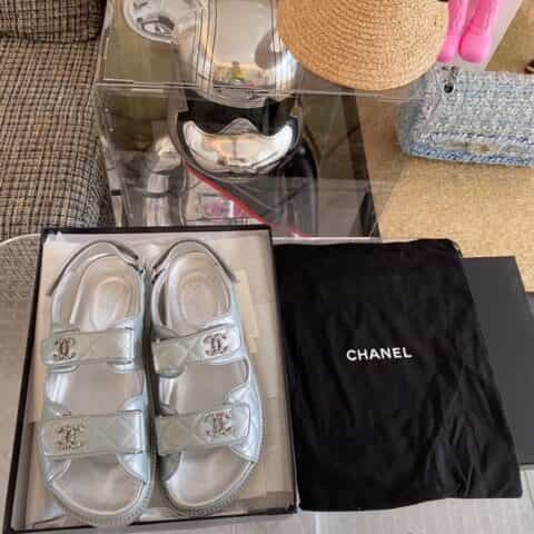 chanel香奈儿   原版定制进口蜡牛漆/荔枝纹小牛皮菱格纹 沙滩凉鞋