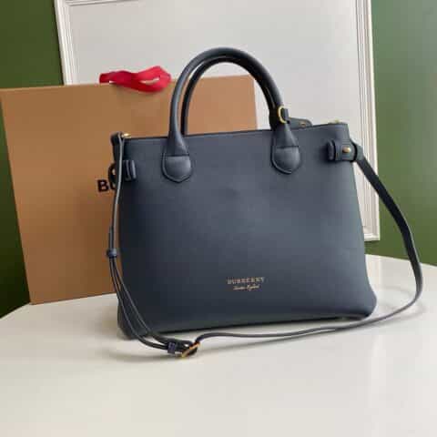 Burberry巴宝莉粒纹小牛皮The Banner 班纳手袋7941