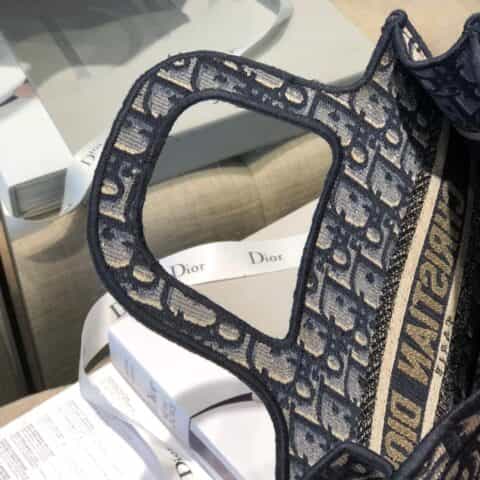 Dior Book tote 刺绣托特包 M1271