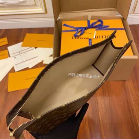 Louis Vuitton LV Toiletry Pouch 26 盥洗袋 M47542