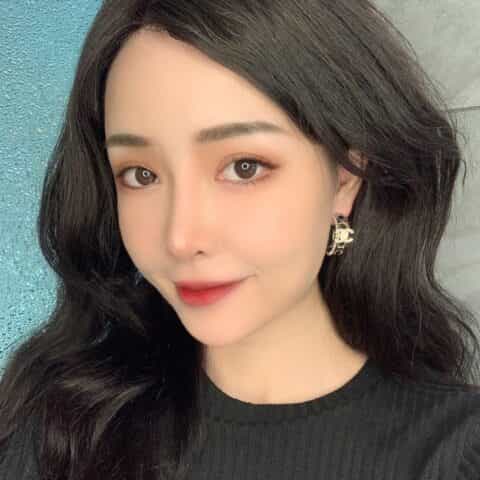 新款CHANEL香奈儿双c黑皮绳耳钉耳环
