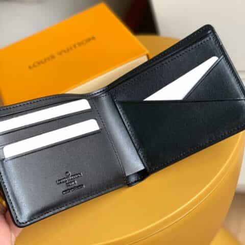 Louis Vuitton LV H26 Aerogram Multiple钱夹 M69829