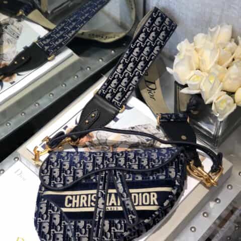 Dior蓝色天鹅绒复古肩带