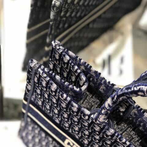 Dior蓝色天鹅绒Oblique印花Book Tote Bag M1286ZWVF_M928
