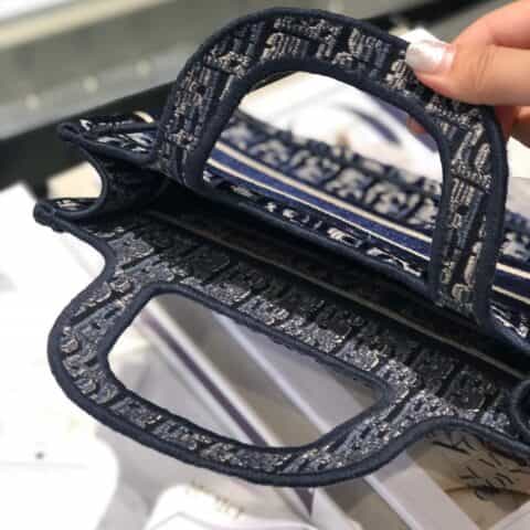Dior蓝色天鹅绒Oblique印花Mini Book Tote Bag S5475ZWVF_M928
