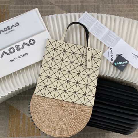 三宅一生雾面钻石斜纹系列钻石纹手提袋