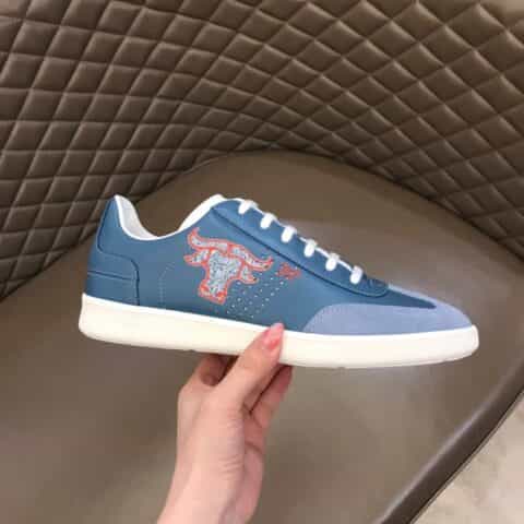 DIOR迪奥   2021牛年限定款标志刺绣和牛头印花B01 运动鞋