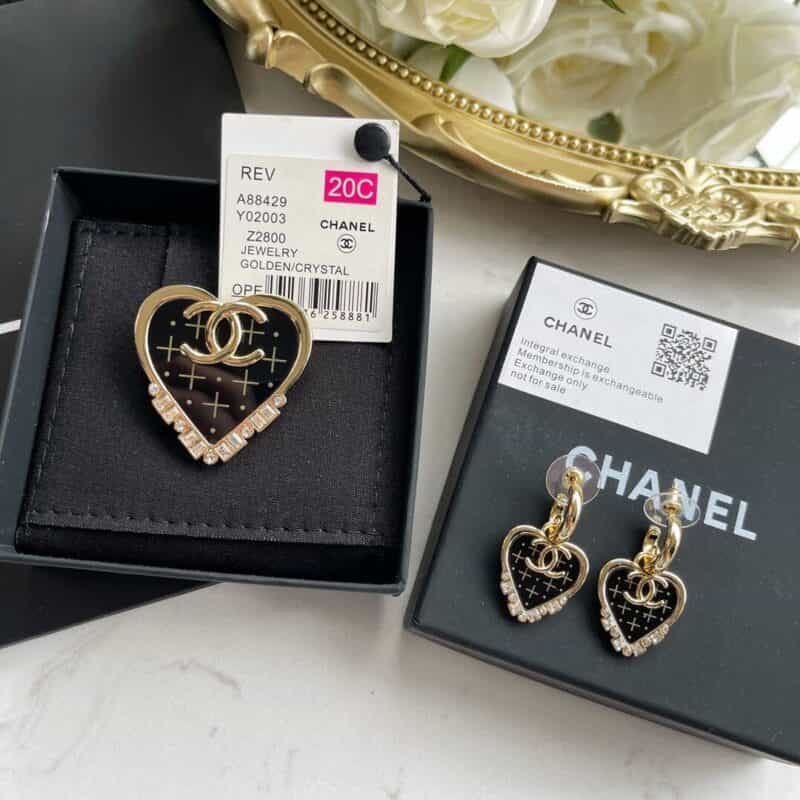 新款 CHANEL香奈儿双c桃心胸针 耳钉耳环