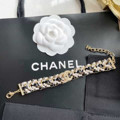新款 CHANEL香奈儿双c满钻黑皮绳手链