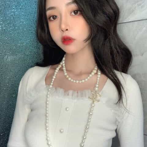 新款 CHANEL香奈儿双c珍珠项链毛衣链