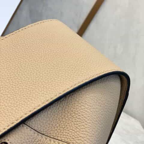 LOEWE罗意威 Mini Hammock bag 吊床包 0501沙色