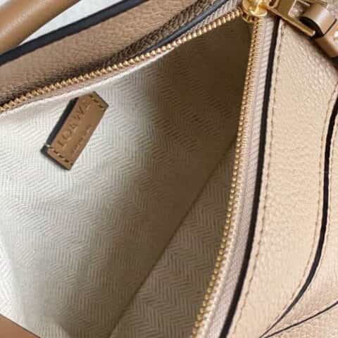 LOEWE罗意威 Mini Puzzle bag几何包 0338沙色18CM
