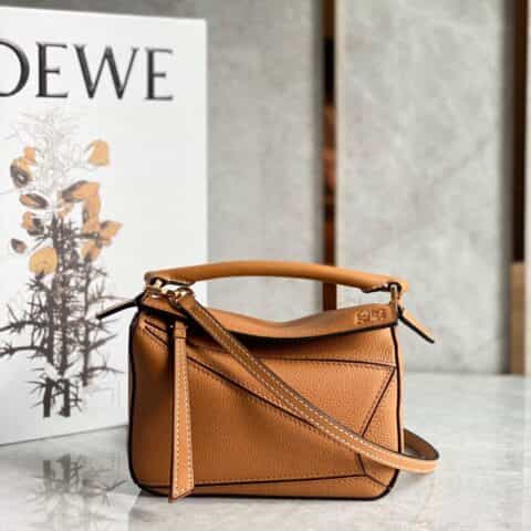 LOEWE罗意威 Mini Puzzle bag几何包 0338焦糖色18CM