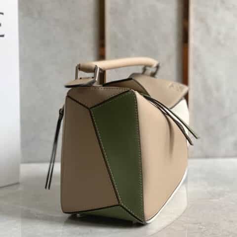 LOEWE罗意威 Puzzle bag 中号几何包 0160灰白绿拼色30CM