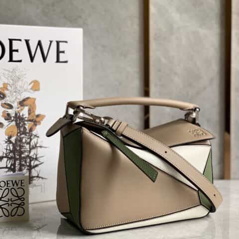 LOEWE罗意威 Puzzle bag 小号几何包 0189灰白绿拼色24CM