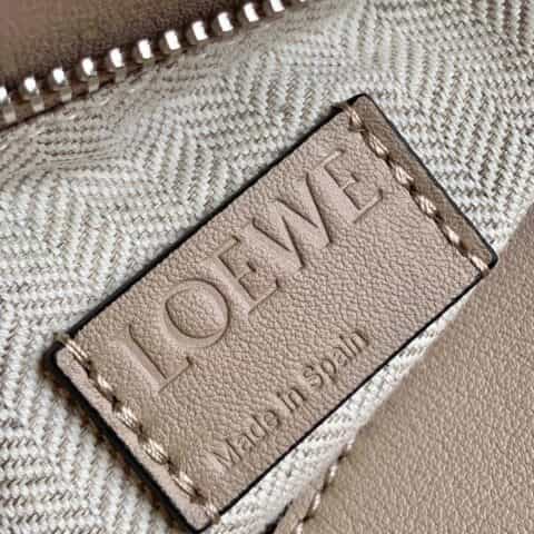 LOEWE罗意威 Puzzle bag 小号几何包 0189灰白绿拼色24CM