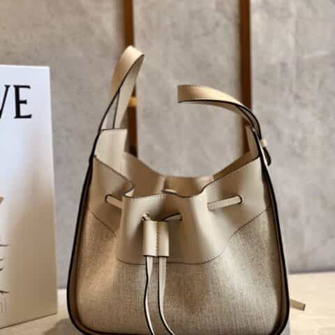 LOEWE罗意威 Hammock bag 吊床包 0500拼色