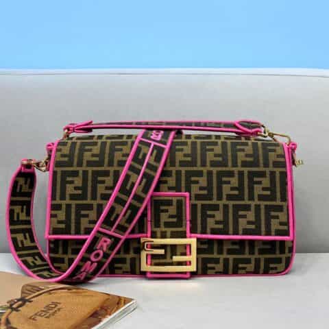 FENDI芬迪经典双F布料Baguette法棍包772L