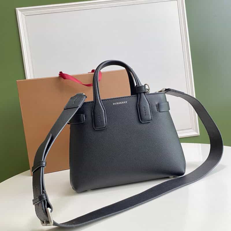 Burberry巴宝莉粒纹牛皮Vintage 复古格纹班纳手袋