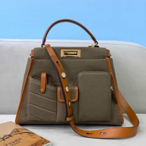 FENDI芬迪升级版牛皮PEEKABOO手袋8275