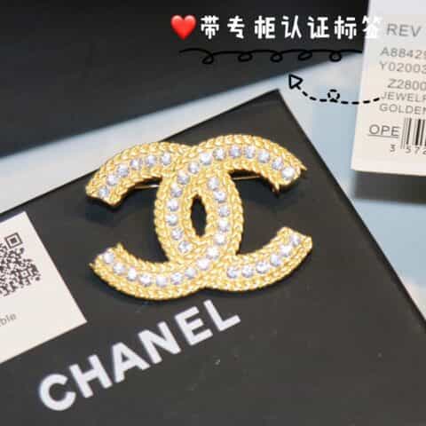 新款CHANEL香奈儿双c满钻胸针