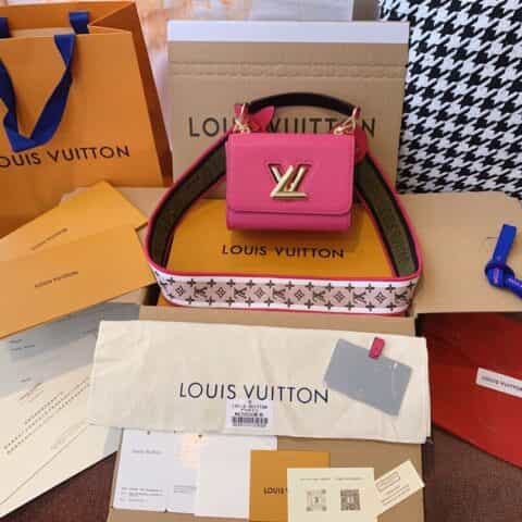 Louis Vuitton LV Twist Mini Bag M57063